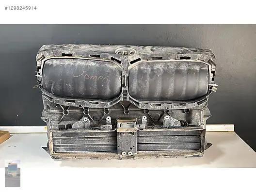 BMW 1 Seri F40 F44 Radyatör Hava Kanalı 7459747-01 - görsel 2