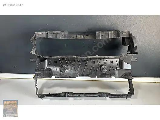 BMW 3 Seri G20 Hava Kanal Maskesi 5174115643-10