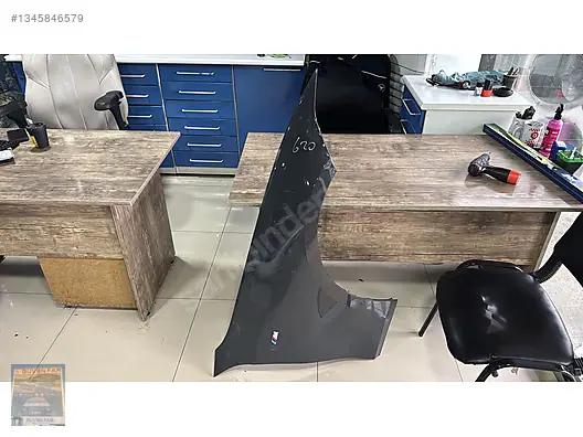 BMW 3 Seri G20 Sağ Ön Çamurluk Nokta Hasarlı