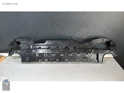 BMW 4 Seri G26 Benzin Dizel Arka Tampon Orta Braket 51128078596