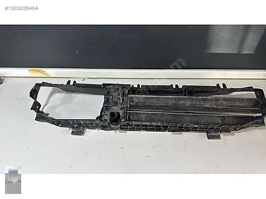 BMW 4 Seri I4 G26 Alt Havalandırma Perdesi 5A1E918-06 - görsel 3