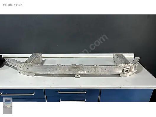 BMW 5 Seri G30 Ön Tampon Demiri TF738528810
