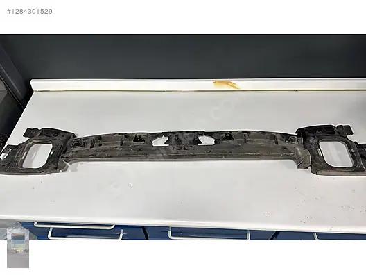 BMW 5 Seri G30 Radyatör Üst Bakaliti 51747383845