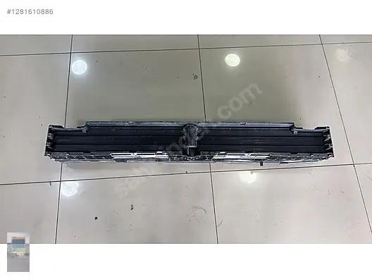 BMW 5 Seri G60 I5 Ön Alt Havalandırma Perdesi 5A09B57