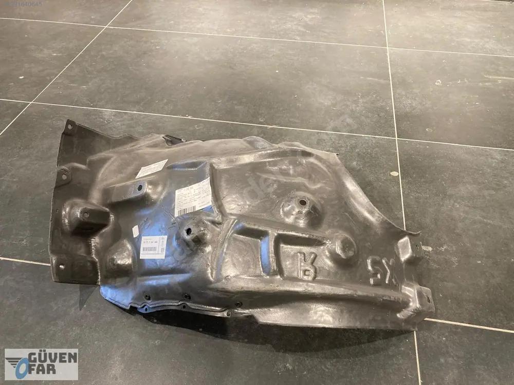 BMW F20 + LCI Ön Sağ Arkada Davlumbaz 2010 2019 51717241846