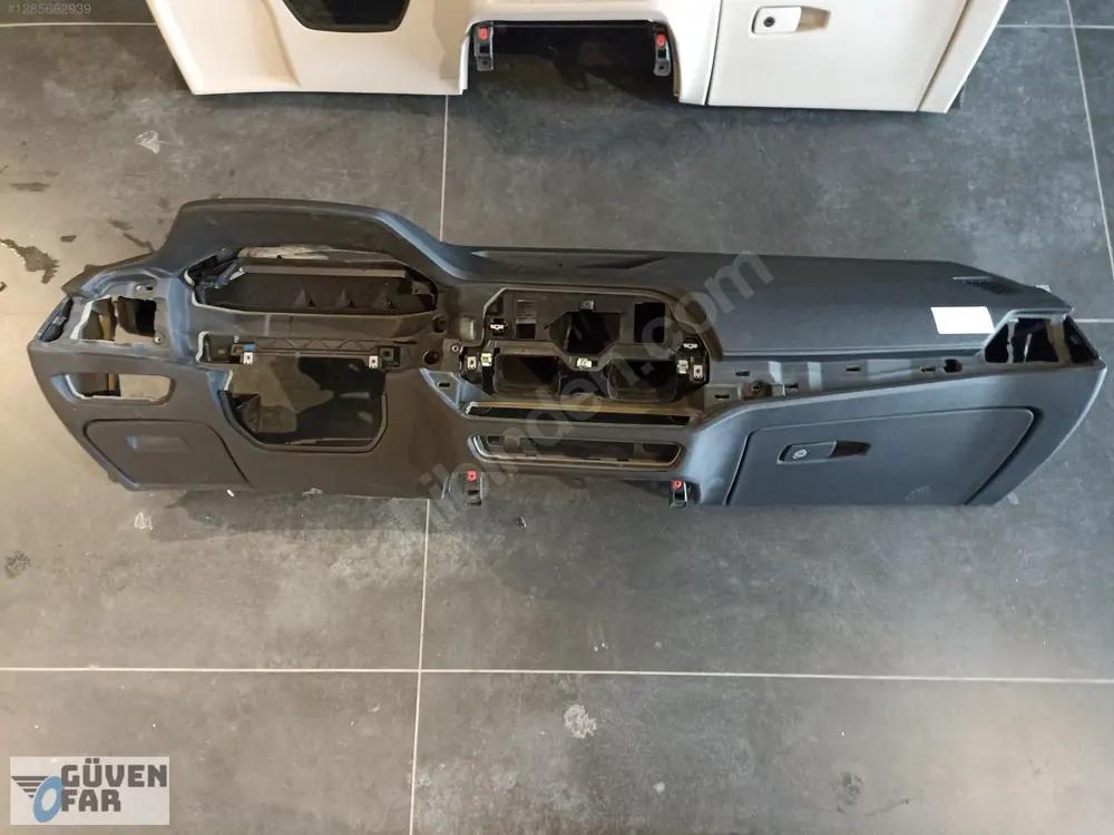 BMW G20 LCI Göğüs Torpido Siyah Dikişli 51458745882 - görsel 2