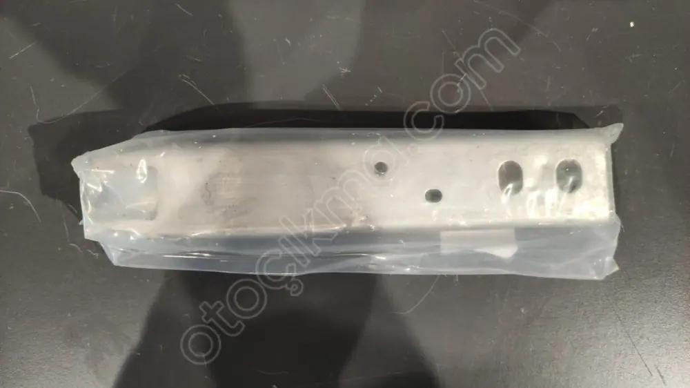 BMW G20 Ön Tampon Babası Sol Alt 2019 51119478577