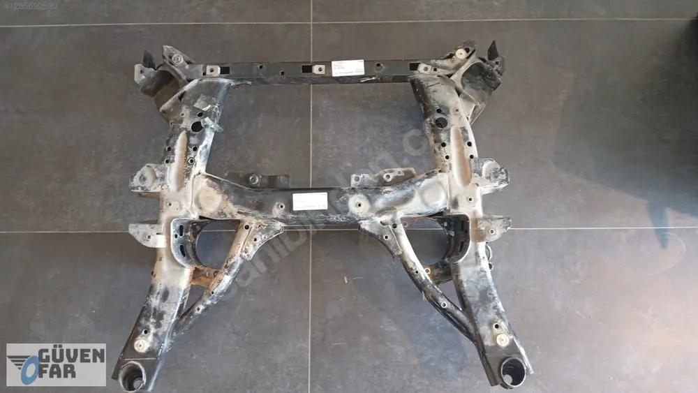 BMW G20 Ön Travers 31106883131