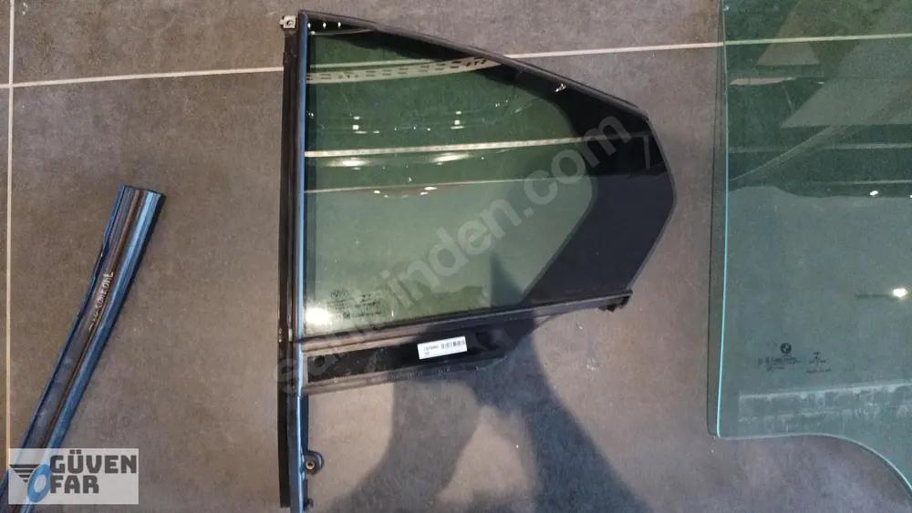 BMW G20 Sol Arka Kelebek Cam 43R-004529 51727425083