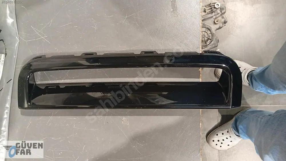 BMW G26 M Ön Tampon Izgara Kapağı Sağ 2021 51118078614