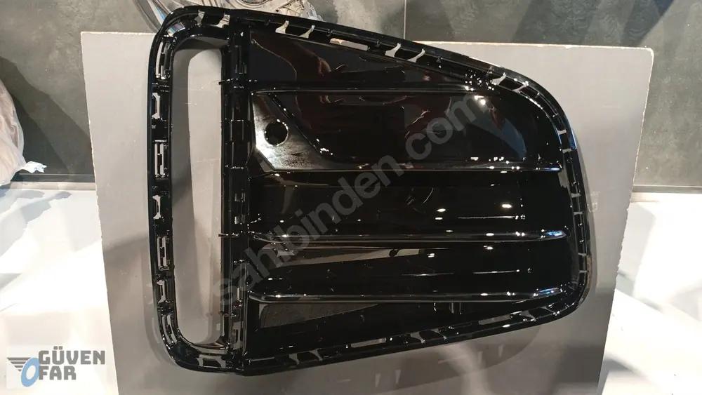 BMW G26 M Ön Tampon Sağ Sis Çerçevesi 2021 51118078606