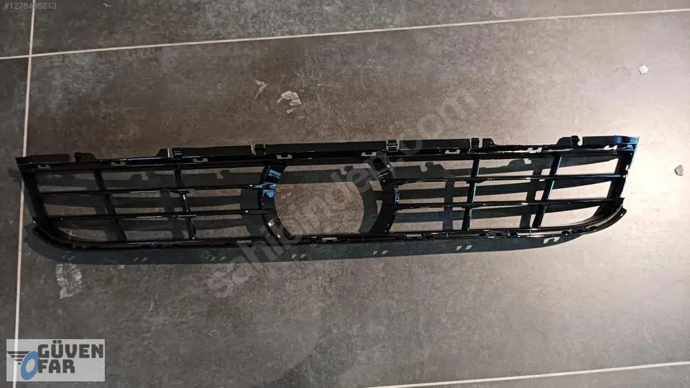 BMW G30 LCI Ön Tampon Orta Izgara 2020-2023 51139463474