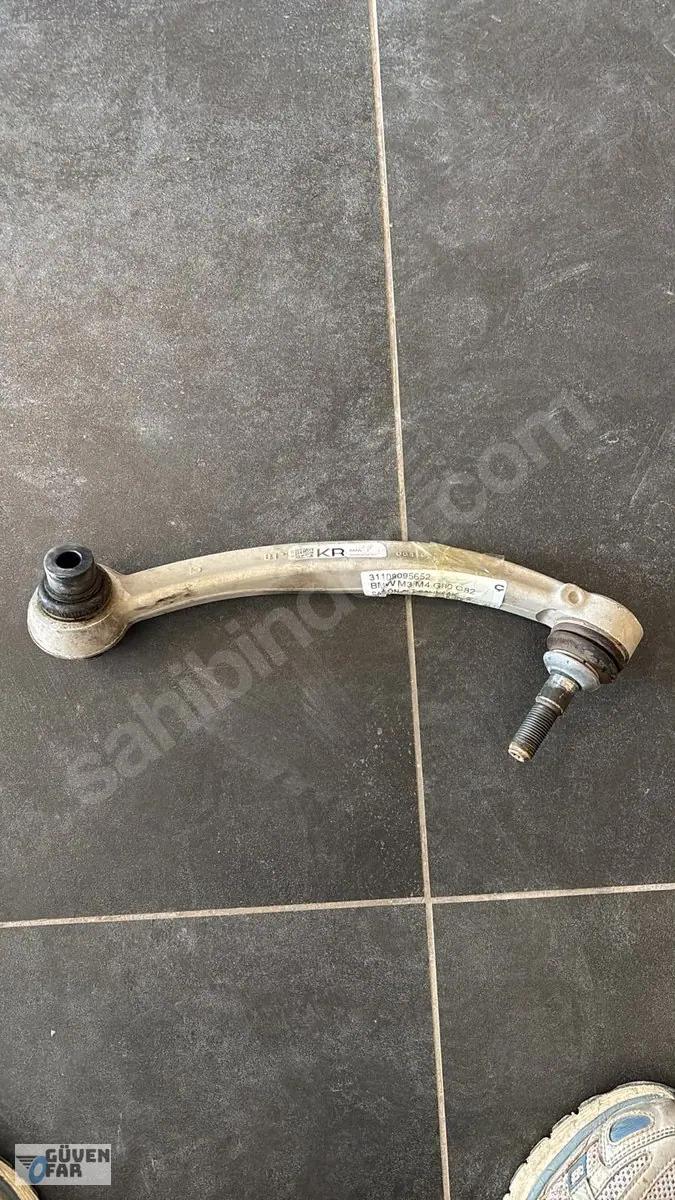 BMW M3 M4 G80 G82 Sağ Ön Alt Salıncak 31108095652