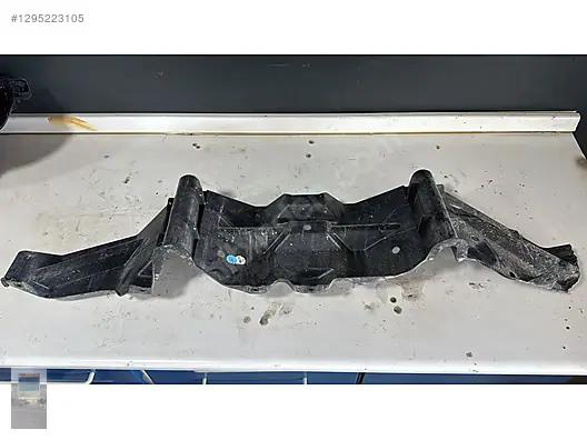 BMW X1 U11 Alt Muhafaza Braketi 51759450506