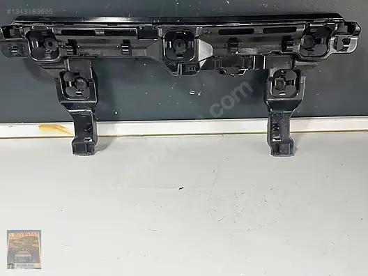 BMW X1 U11 Arka Tampon Orta İç Braketi 51128496655