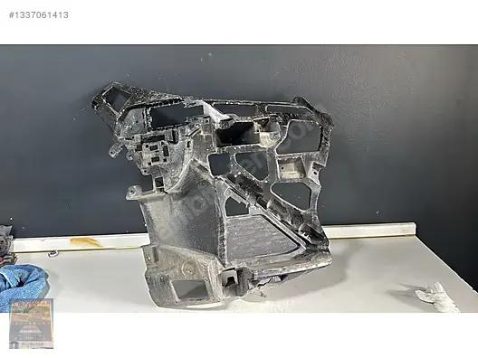 BMW X1 U11 Ön Tampon Sağ İç Braket 51119881916 - görsel 2