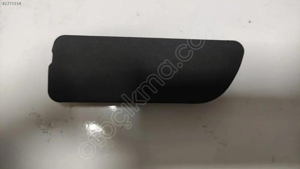 BMW X5 E53 Ön Tampon Sağ Çeki Demir Kapağı 2004 2006 51117116672