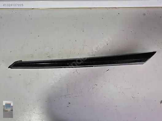 DS4 Sağ Ön Kapı Cam Çıtası 9831078680