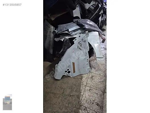 Ford Transit 2012-18 Sağ Ön Çamurluk