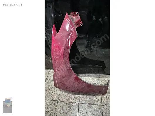 Mazda 3 Sağ Ön Çamurluk