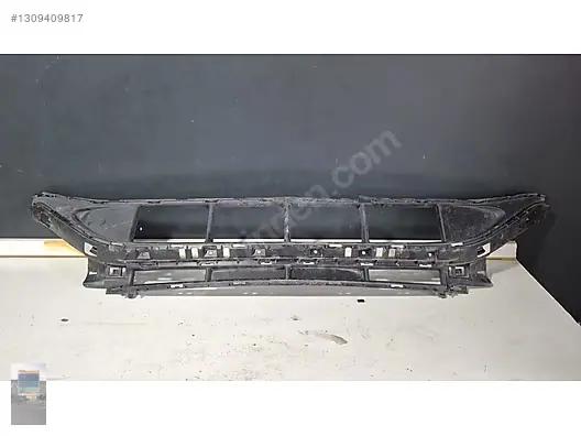 Mercedes C Seri W206 AMG Ön Tampon Orta Izgara A2068850602 - görsel 2