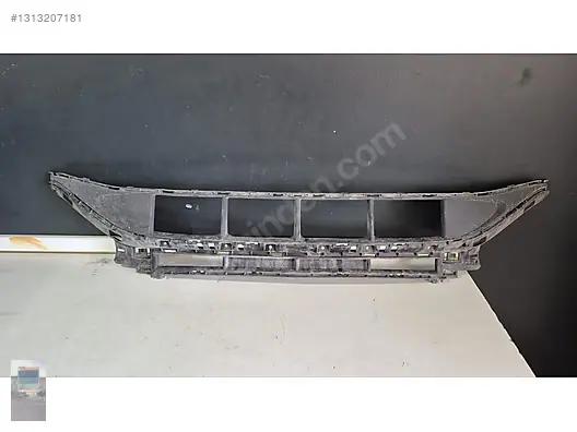 Mercedes C Seri W206 AMG Ön Tampon Orta Izgara A2068850602 - görsel 3
