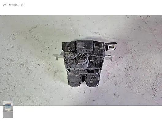 Mercedes C Seri W206 Bagaj Kilidi A0997503900