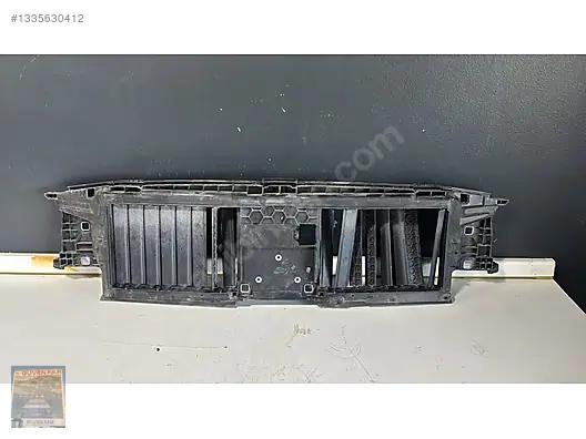 Mercedes C Seri W206 Ön Havalndırma Perdesi A2065000900 - görsel 4