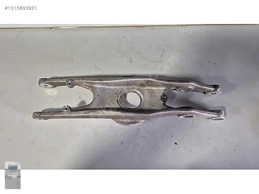 Mercedes C Seri W206 Sağ Arka Amortisör Tablası 2060400