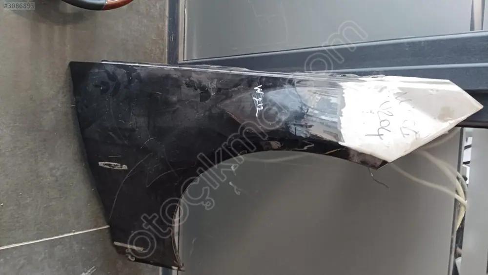 Mercedes C W204 Sağ Ön Çamurluk Siyah 2048810201