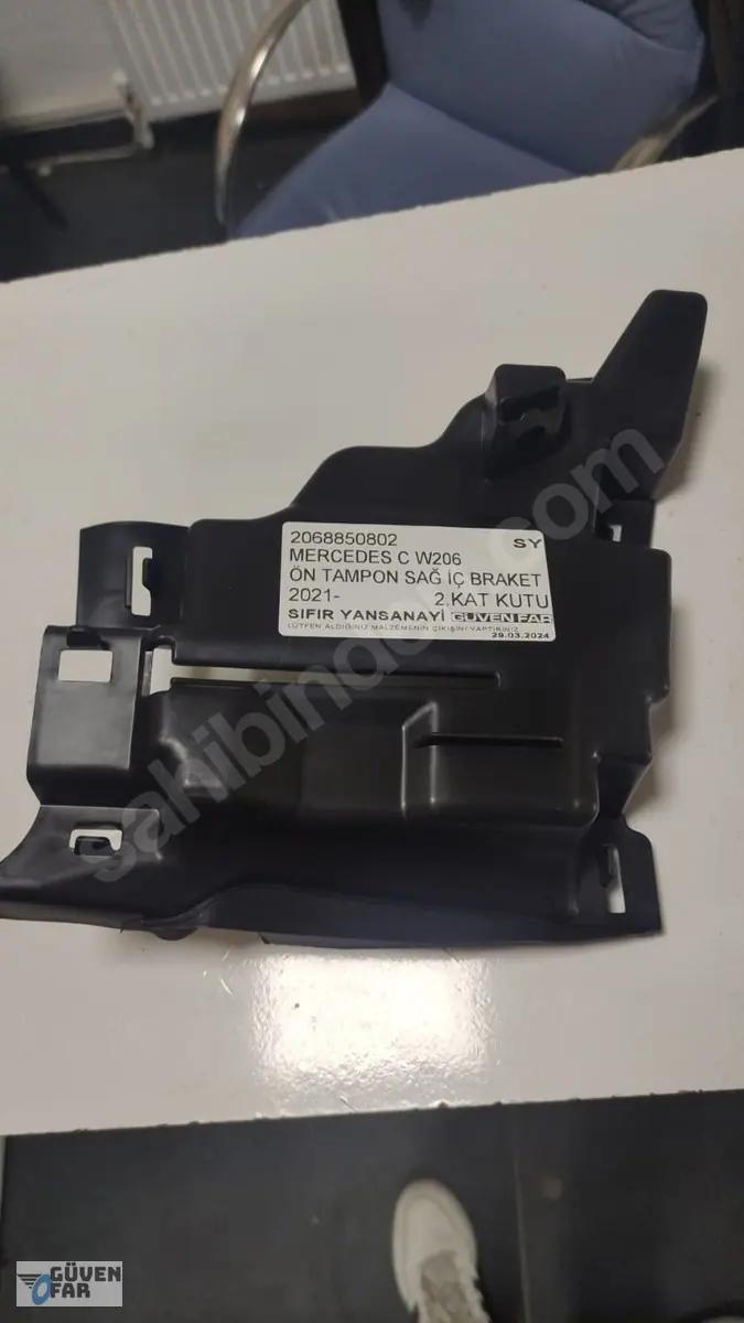 Mercedes C W206 Ön Tampon Sağ İç Braket 2021 2068850802
