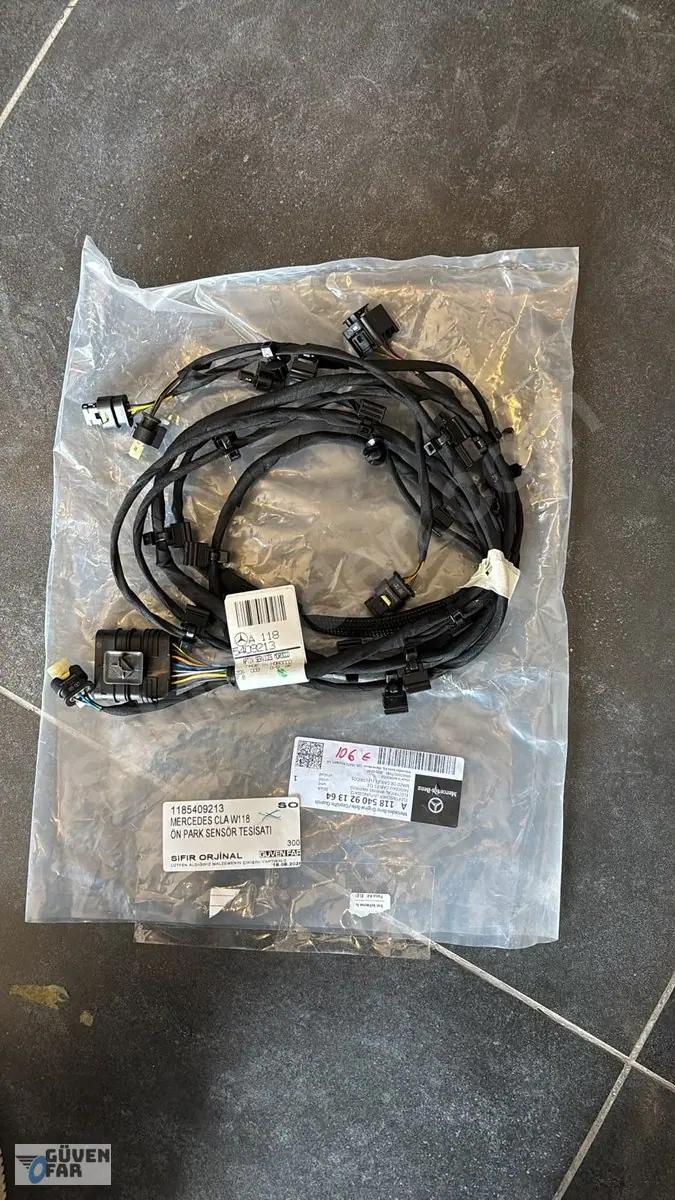 Mercedes CLA W118 Ön Park Sensör Tesisatı 1185409213