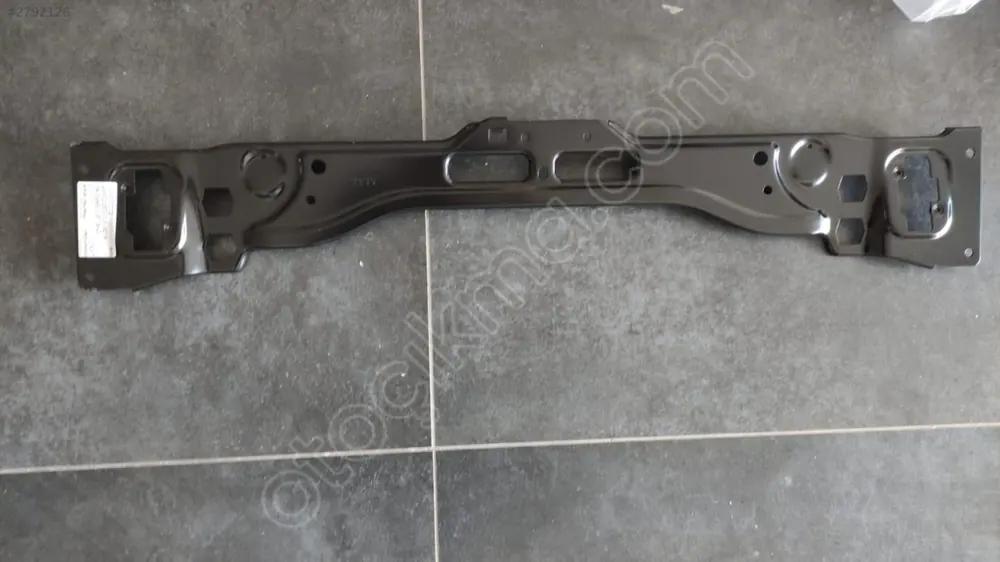 Mercedes CLS W218 Ön Panel Üst Sacı 2012 2017 2186200072