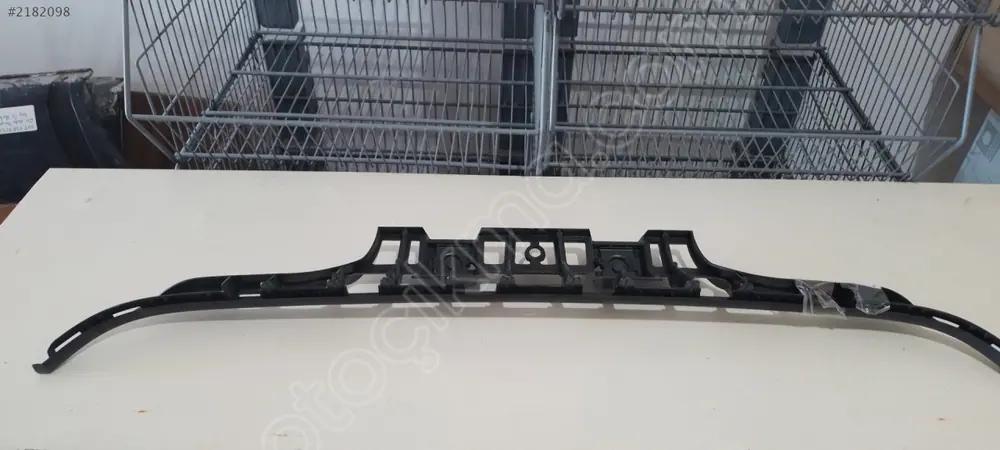Mercedes E W211 Ön Tampon Desteği Braket 2118800103