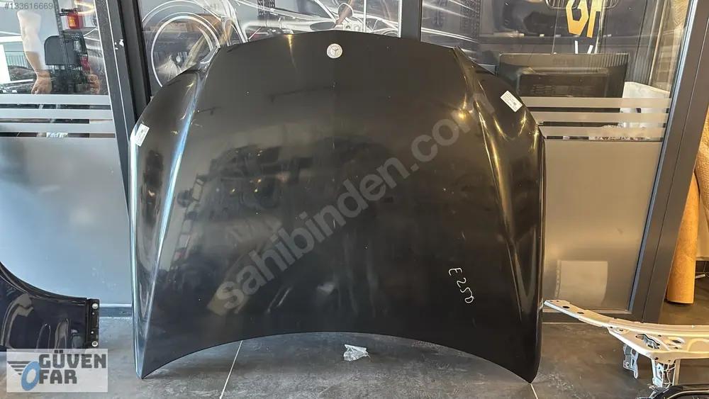 Mercedes E W212 Ön Kaput Makyajlı Siyah 2013-2016 2128800357