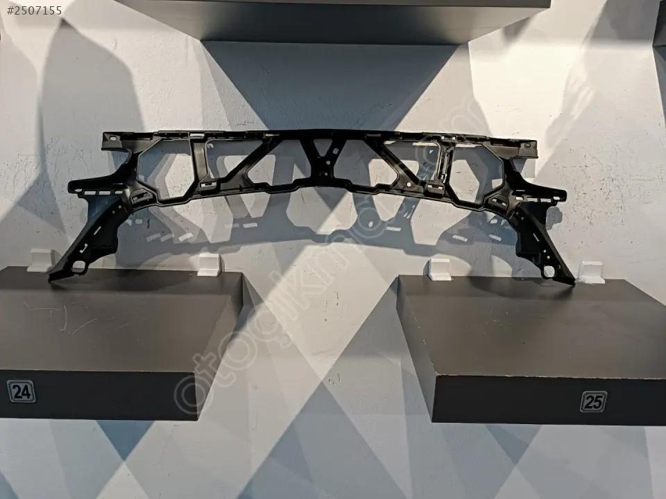 Mercedes E W212 Ön Tampon Orta Braketi 2013-2015 2128853965