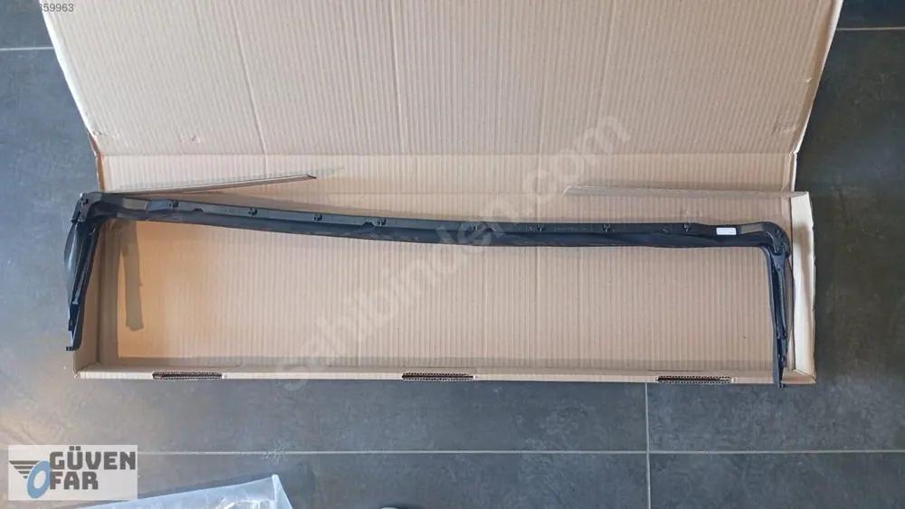 Mercedes E W213 W247 Panaromik Tavan Rüzgarlığı 2137802900