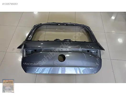 Mercedes EQB 250 W243 Bagaj Kapağı Ppfli Nokta Hasarlı