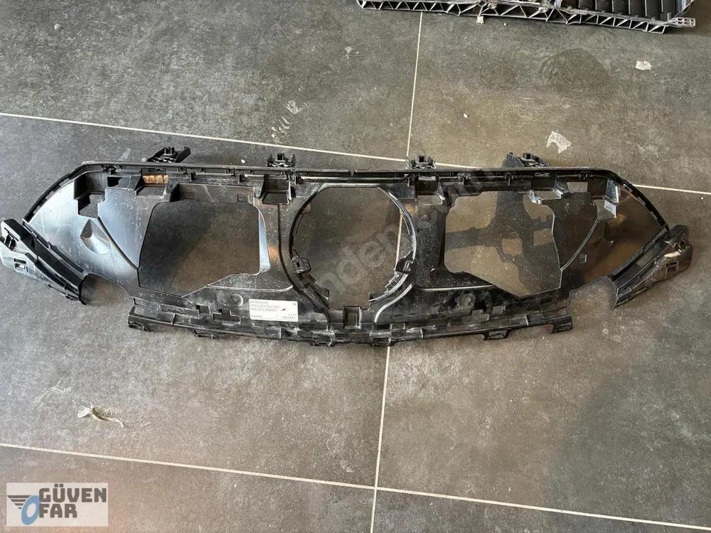 Mercedes EQS W297 Panjur İç Braketi 2978886700