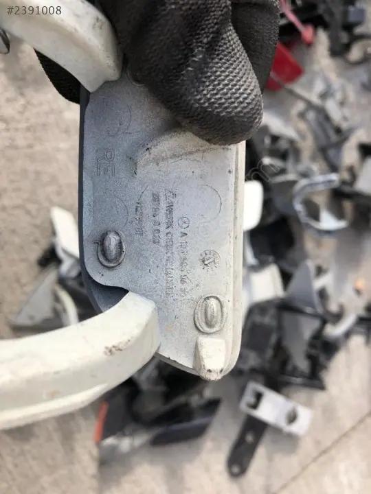 Mercedes GLA W156 Sol Far Yıkama Kapağı 1568850556