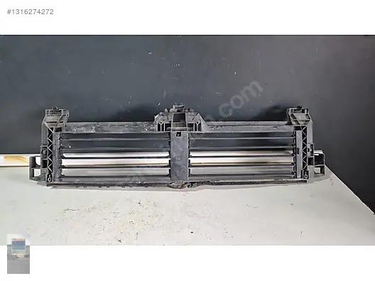 Mercedes GLB W247 EQB W243 Ön Havalandırma Perdesi A2478854500