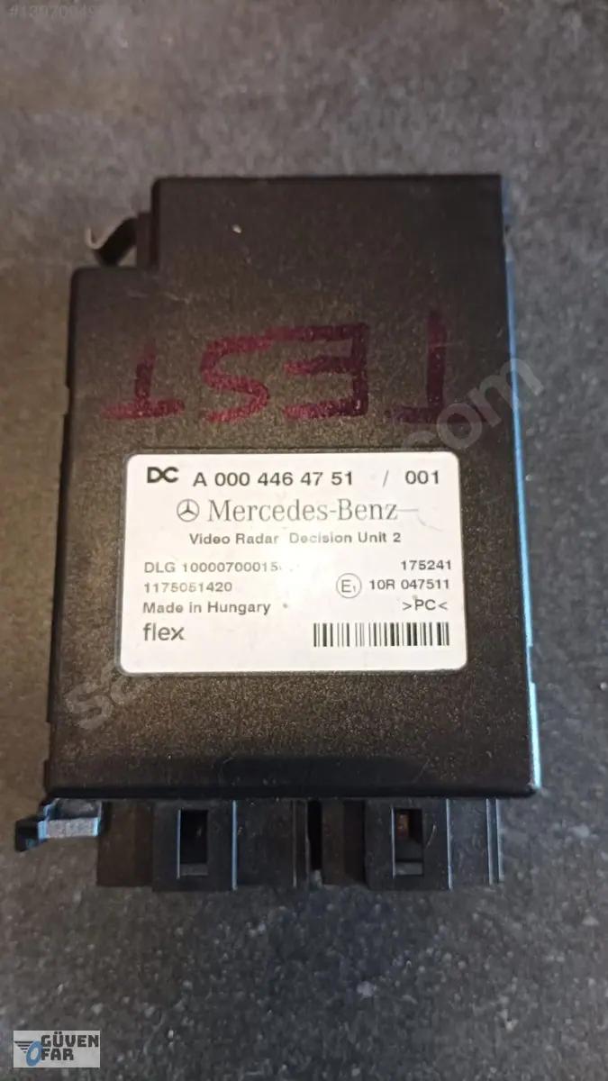 Mercedes Radar Karar Kontrol Ünitesi 0004465951 0004464751