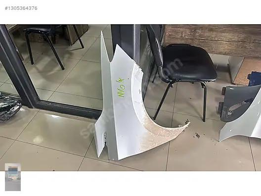 Mg 4 Sağ Ön Çamurluk