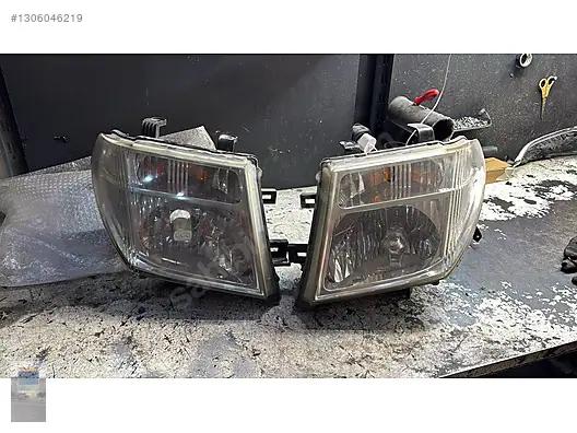 Nissan Navara Halojen Sağ-sol Far