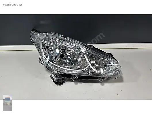 Peugeot 208 Halojen Sağ Far