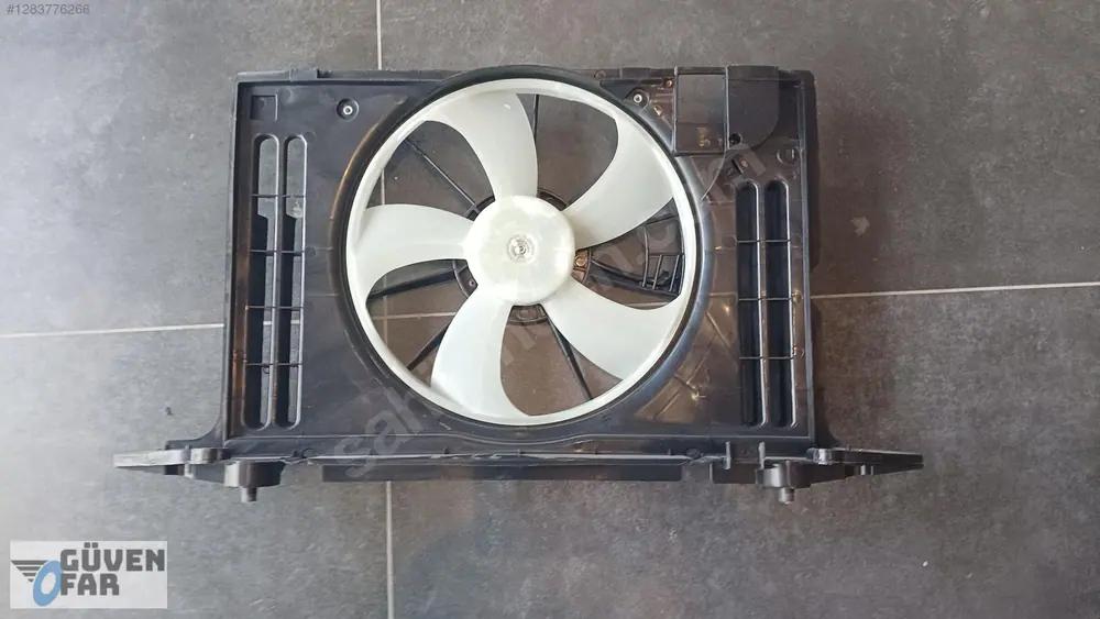 Toyota Auris Corolla Fan 12V 2007 1636122100 16361-22100
