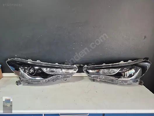 Toyota Corolla Cross Mercekli Sağ-sol Far