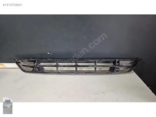 Volvo S90 V90 Ön Tampon Orta Izgara 32296906