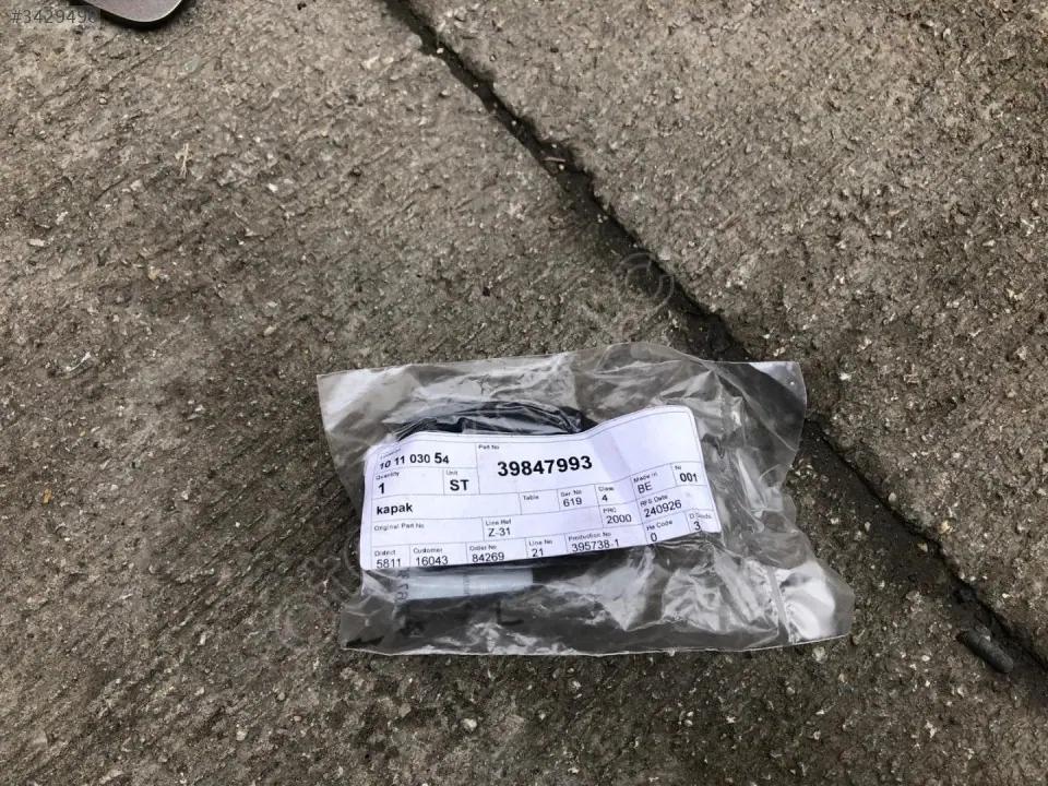 Volvo XC40 Çeki Demir Kapağı 2018 2022 39847993