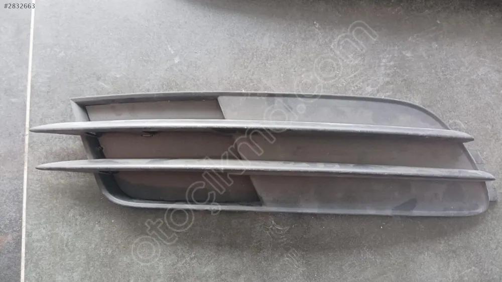 Audi A6 Sol Sis Çerçevesi 2012 2014 4G0807151 4G0807681F